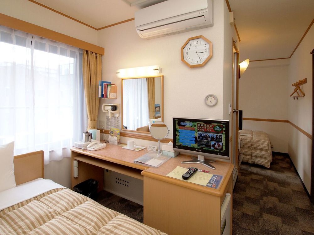 Hotel Toyoko Yamanote Sen Otsuka Eki Kita Guchi No 2 Tóquio